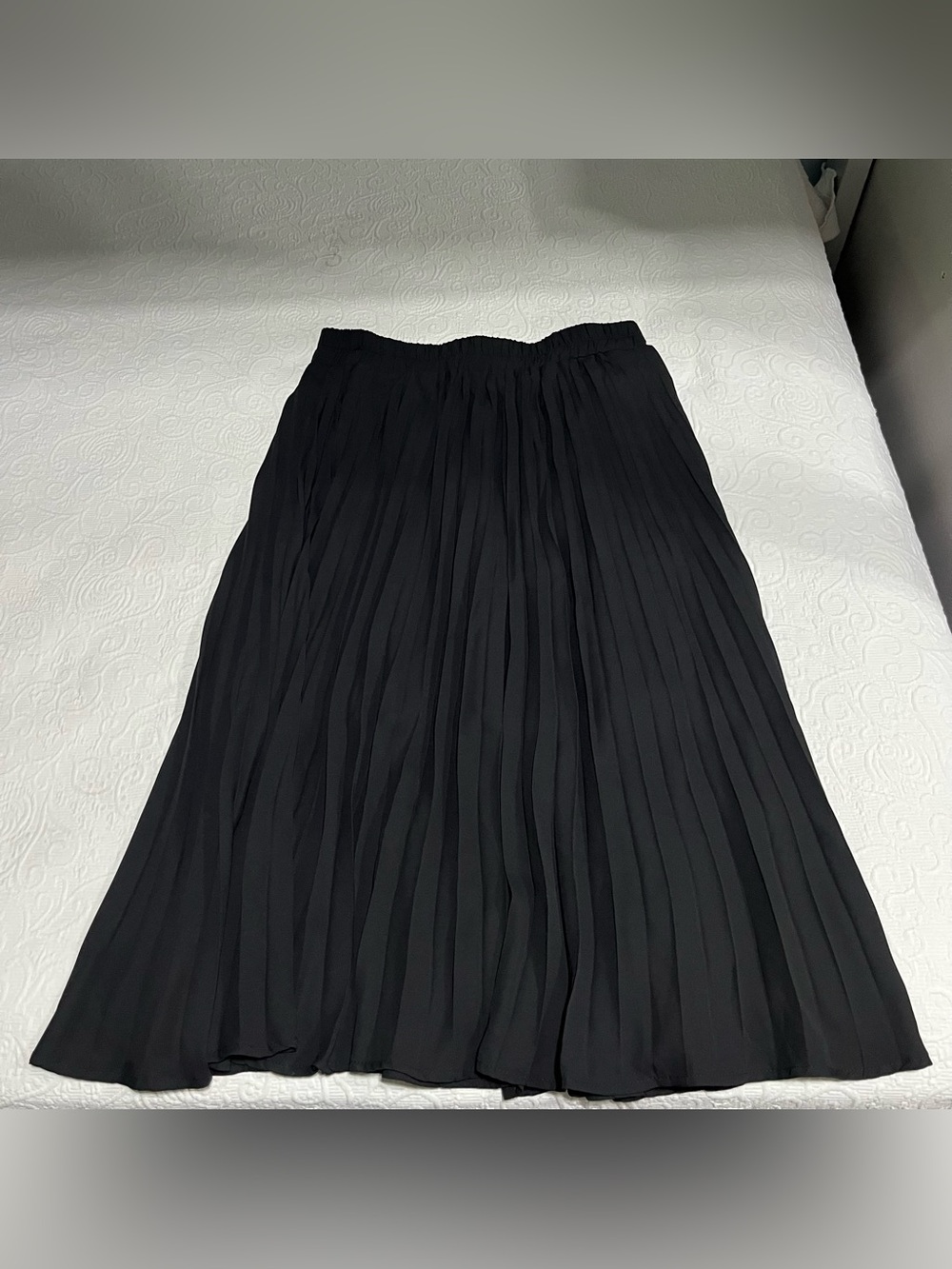 Black Urban Coco Pleated Midi Skirt - Classic Women’s Skirt